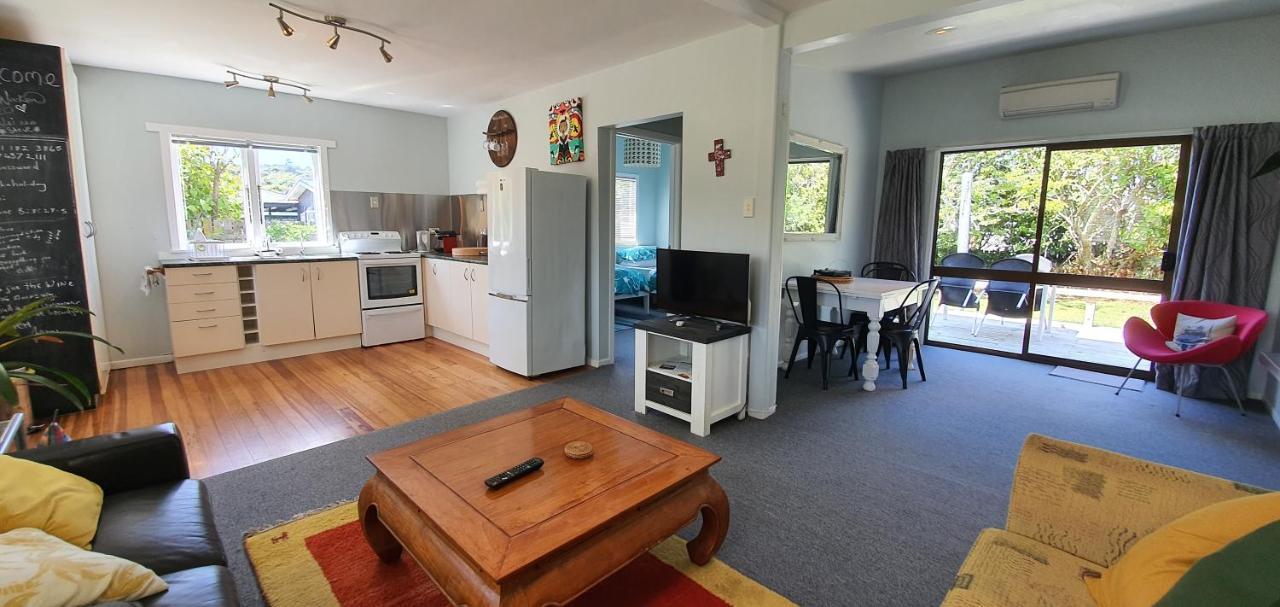 Quintessential Kiwi Bach Oneroa Exterior foto